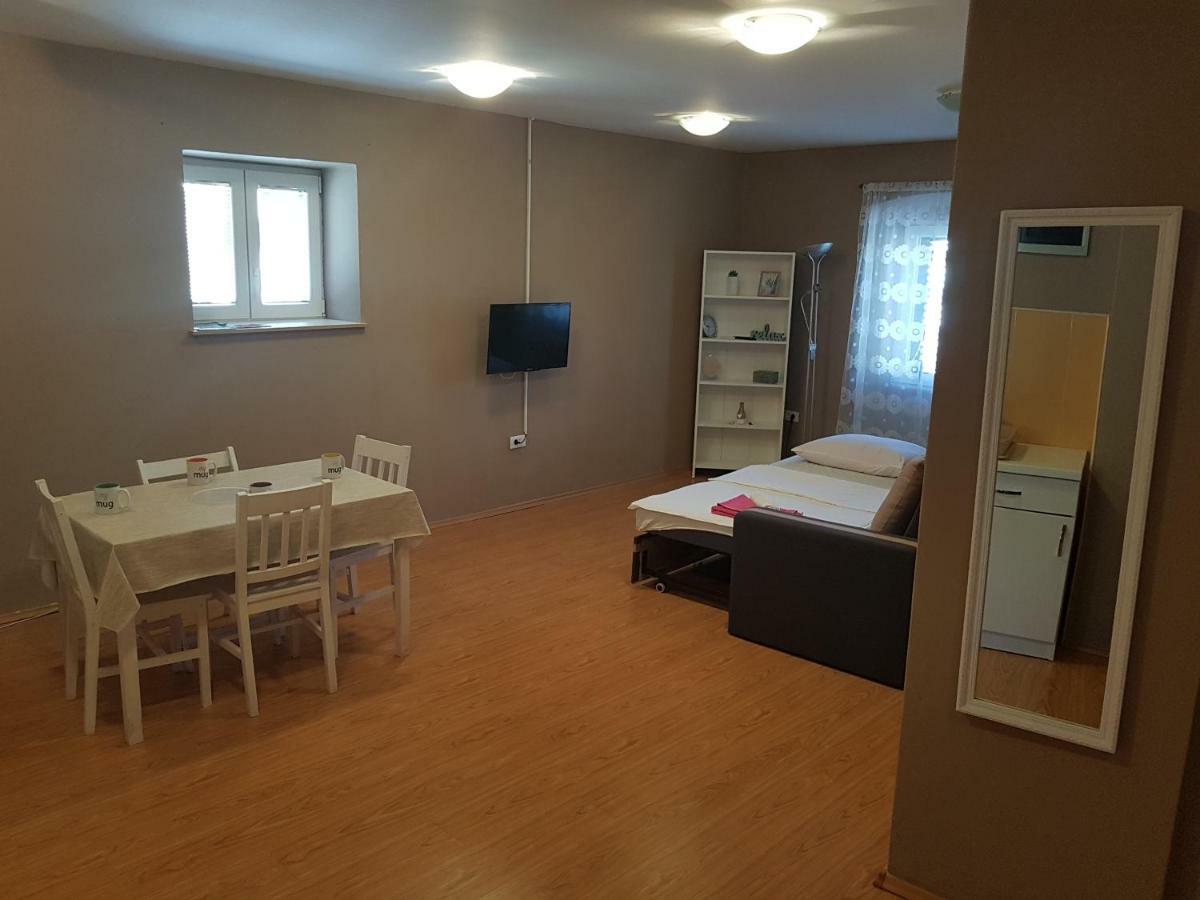 Apartment Central 시베니크 외부 사진